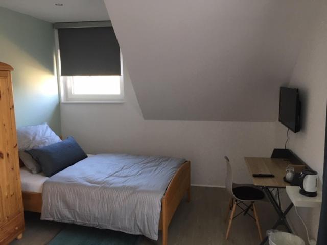 Gaeste Und Messezimmer Adelheidsdorf Bagian luar foto