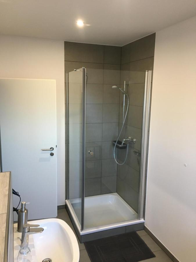 Gaeste Und Messezimmer Adelheidsdorf Bagian luar foto