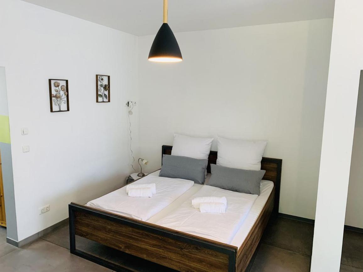 Gaeste Und Messezimmer Adelheidsdorf Bagian luar foto